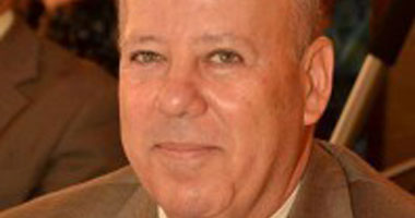 محافظ بورسعيد يدعم المصرى بـ"2" مليون جنيه