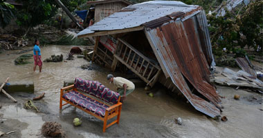 اليابان فى انتظار إعصار هالونج ومخاوف من فيضانات عاتية انهيارات أرضية