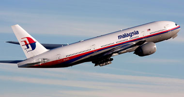 تواصل عمليات البحث عن الصندوقين الأسودين للطائرة الماليزية المفقودة