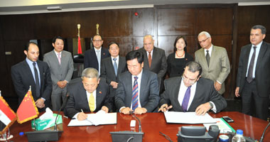 وزير النقل يعلن توقيع اتفاق مع الحكومة الصينية لإنشاء خط سكة حديد مكهرب