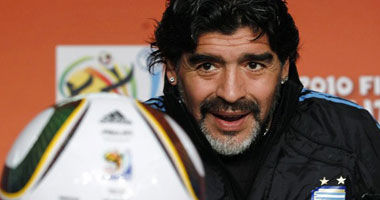 مارادونا: "وسط الملعب" مفتاح فوز الأرجنتين بالمونديال