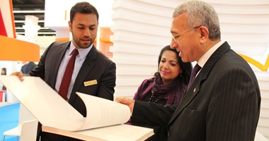 سلطان القاسمى وسفير مصر بألمانيا يزوران جناح الشارقة بمعرض فرانكفورت