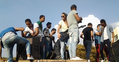 طلاب جامعة عين شمس يدشنون مبادرة "شباب بيحب مصر"