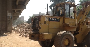 محافظ الجيزة: رفع مخلفات ترعة المريوطية وطرح الأماكن جراجات ومشاتل