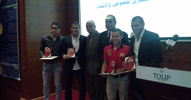 تكريم أبطال سباحة الزعانف والإنقاذ لعام 2014 بالإسكندرية