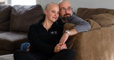 كيف تحمى زواجك من التأثر بمعركة شريكتك مع السرطان؟