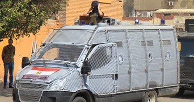 نقل إمام مسجد بالمطرية فى مدرعة شرطة بعد محاولة الإخوان الاعتداء عليه