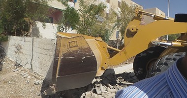 بالصور.. حملة أمنية لإزالة التعديات على أملاك الدولة بجنوب سيناء