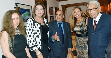 بالصور.. قذاف الدم وزكى بدر وأسامة هيكل وليلى علوى باستقبال بطرس غالى