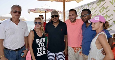 صافيناز وكاريكا وهشام يكن فى افتتاح شاطئ VIP بشرم الشيخ