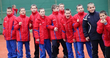 بالصور.. كيف تصبح "بوتين".. مدرسة "سوفوروف" العسكرية الروسية تدرب الأطفال ليصبحوا أبطالا وعلماء وفنيين.. وتنشئ أجيالاً من الجنرالات.. الطلاب يعيشون بداخلها فى ثكنات عسكرية ويتقاضون راتبا شهريا
