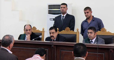 وصول هيئة محاكمة بديع وقيادات الإخوان جلسة قضية "غرفة عمليات رابعة"