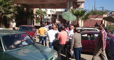 اشتباكات بين شباب وأمن مستشفى كفر الدوار خلال وقفة لإقالة وزير الصحة