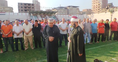 صلاة الغائب على أرواح الشهداء باستاد بلدية المحلة