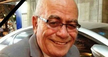 صبا مبارك تنشر صورة والدها الذى توفى صباح اليوم