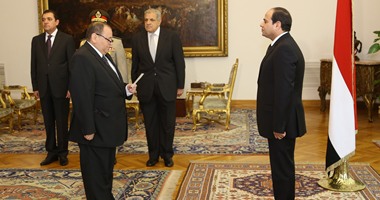 أسامة عسران يؤدى اليمين الدستورية أمام الرئيس كنائب لوزير الكهرباء