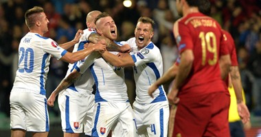 يورو 2016.. بالفيديو.. سلوفاكيا تنعش آمالها بهدفين فى روسيا