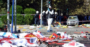 بدء إضراب نقابات العمال والأطباء والمهندسين احتجاجا على تفجيرات أنقرة