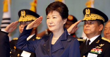 بالصور.. رئيسة كوريا الجنوبية تحضر الأحتفال بيوم القوات المسلحة الـ 67