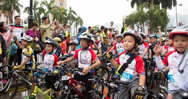 "ع العجلة" كرنفال سباق الدراجات للمحترفين والهواة لتنشيط السياحة بهونج كونج