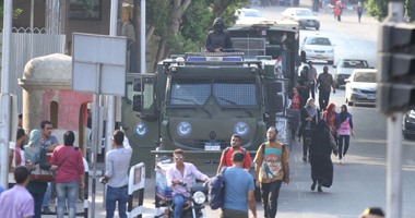 الأمن يلاحق منفذى "حادث حلوان"..العمليات الخاصة والأمن الوطنى يداهمون المناطق الجبلية للبحث عن المتورطين..ضبط 6 مشتبه بهم وتنسيق بين القاهرة والجيزة للقبض على الجناة