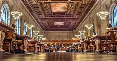 50 ألف زائر ورواية تولستوى.. ماذا جرى فى أول أيام افتتاح مكتبة نيويورك؟ 