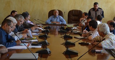 اجتماع يناقش الاستعداد للانتخابات وتدشين مصنعين بجنوب سيناء