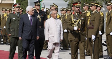 بالصور.. أبو مازن يستقبل الرئيس الهندى فى أول زيارة رسمية لفلسطين