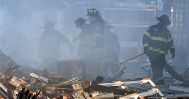 بالصور.. مقتل شخصين فى حريق هائل التهم منزلاً بمدينة كانساس الأمريكية
