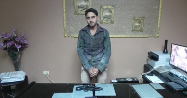 ننشر صور الشاب المتهم بإطلاق النيران على مدرسين بالشرقية وبحوزته السلاح