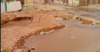 صحافة المواطن: بالصور.. المياه تغرق منازل مشروع "إبنى بيتك" بالمنطقة السابعة