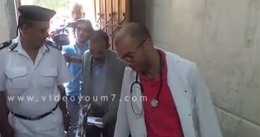 من شيل إيدك من جيبك.. إلى مش هيسمعك "3 لقطات فيديو تسقط المسئولين"