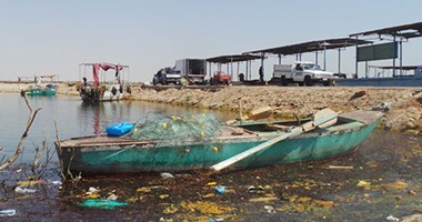 بالصور.. توقف الصيد فى بحيرة ناصر بعد تعطل مصنع الثلج إثر سرقة كابل كهرباء