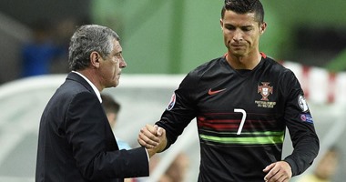 مدرب البرتغال: لا أستطيع تغيير رونالدو خلال المباريات