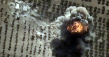 الدفاع الروسية: غاراتنا دمرت 12 محطة استخراج للنفط فى سوريا