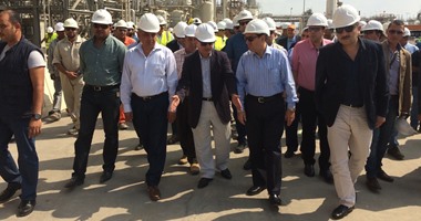 وزير البترول يتفقد مشروع إنتاج الإيثيلين بالإسكندرية بقيمة 1.9 مليار دولار