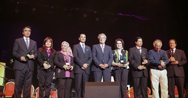 تكريم نضال الأشقر وعبد الله رشاد بافتتاح مهرجان الإسكندرية للأغنية