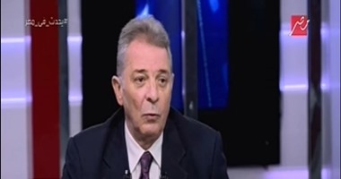 محمود حميدة: قلة النجوم وراء أزمة السينما.. و7 فنانين كان يشاهدهم 60 مليونا