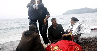 بالصور.. غرق 3 أطفال وامرأة من المهاجرين فى بحر ايجه