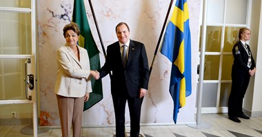 بالصور.. رئيسة البرازيل تعقد مؤتمر صحفى مع رئيس الوزراء السويدى بستوكهولم
