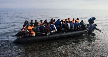 البحرية الليبية تنتشل 100 جثة بعد انقلاب قارب مهاجرين قبالة سواحل ليبيا