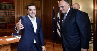 بالصور.. سامح شكرى يلتقى رئيس الوزراء اليونانى فى أثينا