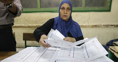 بدء فرز أصوات الناخبين فى مراكز الاقتراع بالمرحلة الأولى للانتخابات