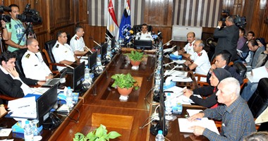 قائد القوات البحرية: تعاقدنا على 4 غواصات "209" مع ألمانيا وتسليم أول دفعة 2016.. والميسترال قادرة على تنفيذ المهام الإستراتيجية.. ويؤكد: مصر لا تخفى رغبتها فى حماية حقول الغاز الجديدة بالبحر المتوسط