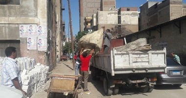 إزالة إشغالات ومواد قابلة للاشتعال بوسط الإسكندرية