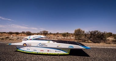 بالصور..25 دولة تتنافس فى مسابقة سيارات الطاقة الشمسية