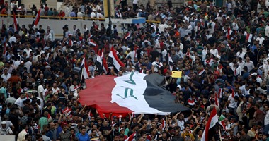 بالصور.. قوات الأمن العراقية تمنع مئات المتظاهرين من التوجه للمنطقة الخضراء