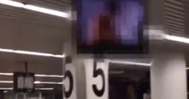شاشات بيانات مطار لشبونة تعرض فيلما إباحيا بدلا من معلومات الرحلات