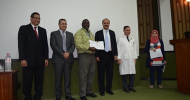 ختام فعاليات الدورة التدريبية الثالثة لدول حوض النيل بمركز الكلى بجامعة المنصورة