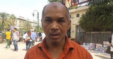 بالفيديو.. مواطن لوزير الإسكان :" أنا راجل مصرى وعاوز شقة أعيش فيها "